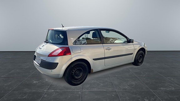 Renault Megane 5 of 13