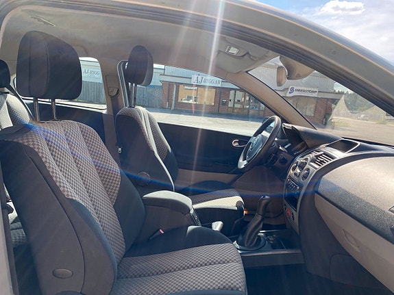 Renault Megane 8 of 13