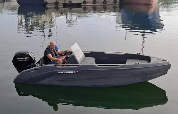 SEASTORM 17 Mercury F50 ELPT EFI