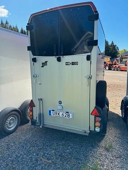 Ifor Williams HBX 403 4 of 5