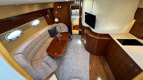 Princess V46 -2003 15 of 24