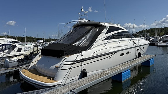 Princess V46 -2003 3 of 5