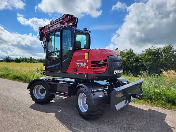 Yanmar B110W / 11-12ton hjulgrävmaskin / 36km / 4-hjulsstyrd 4 of 11