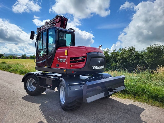 Yanmar B110W / 11-12ton hjulgrävmaskin / 36km / 4-hjulsstyrd 3 of 11