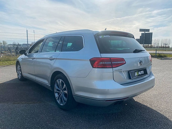 Volkswagen Passat 5 of 5
