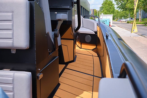 Aquaspirit S700 RIB +225hk V6 / D-tub = INVÄNDIG BREDD 2,1m 12 of 12