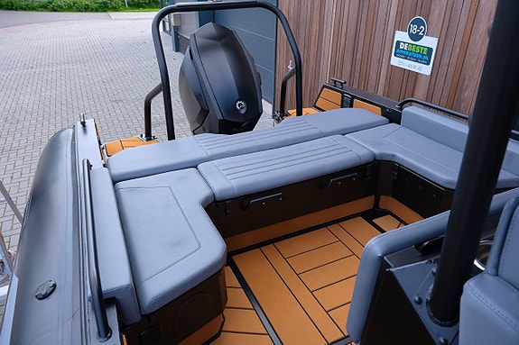 Aquaspirit S700 RIB +225hk V6 / D-tub = INVÄNDIG BREDD 2,1m 11 of 12