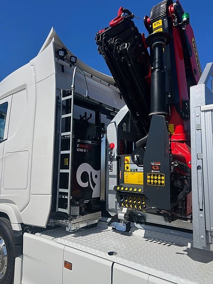 Scania R500 Tridem 26T Hiab Lastväxlare & Kranflak Palfinger 8 of 12