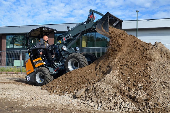 GIANT G2300 xtra HD minilastare kompaktlastare 4 of 5