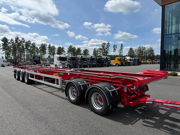 Hakarps - 42 tons lastväxlarvagn med  skjutkolv OMG LEV 3 of 5