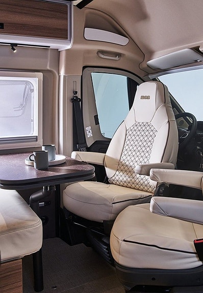 Bürstner B66 C 600, Skinn, Aut, 599 cm, 3500 kg 7 of 9