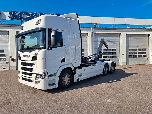 Scania R 560 6X2*4 HIAB