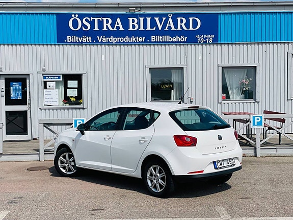 Seat Ibiza 4 of 5