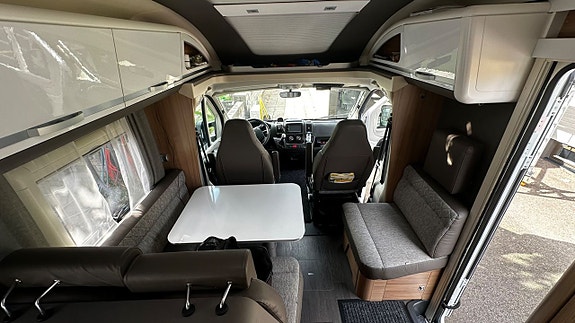 ADRIA MOBIL Coral 670 SL plus 2.3 150 16 of 30