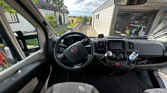 ADRIA MOBIL Coral 670 SL plus 2.3 150 15 of 30
