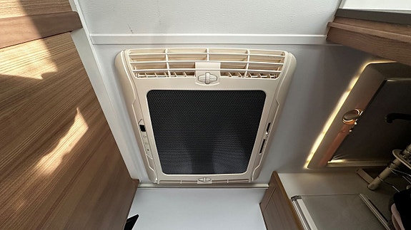 ADRIA MOBIL Coral 670 SL plus 2.3 150 19 of 30