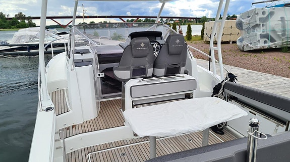 Jeanneau Cap Camarat 9.0 WA beg 2020 2 x Yam F225 FETX 4 of 6