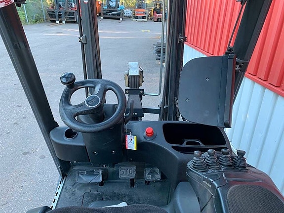 Linde E16C-02 4 of 4