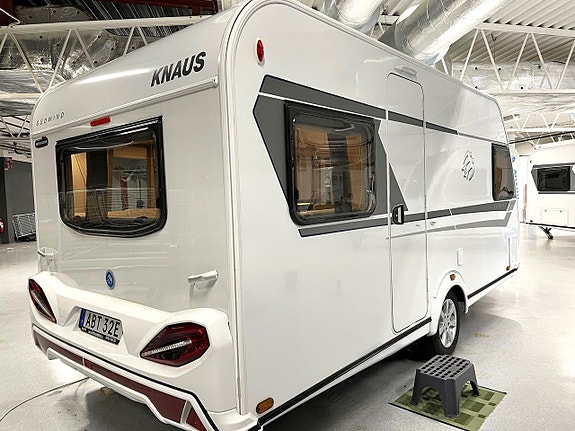 Knaus Südwind 450 FU 2 of 5