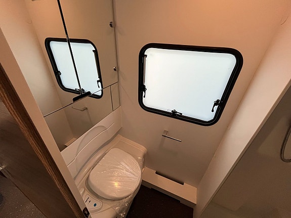 Adria Altea 552 PK / Barnkammare / 7 bäddar / 1695kr/månad 12 of 21