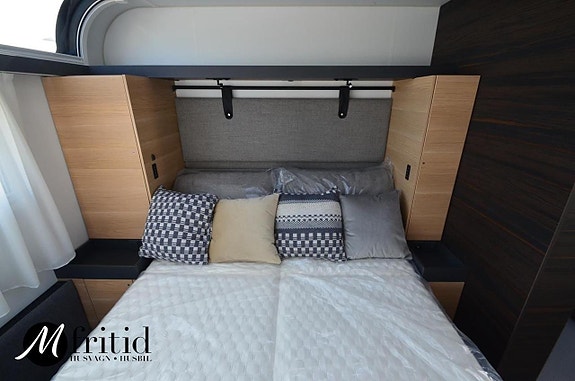 Adria Astella 644 DP 14 of 23