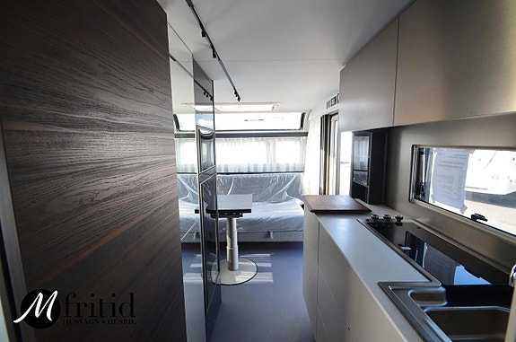 Adria Astella 644 DP 4 of 23