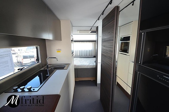 Adria Astella 644 DP 5 of 23