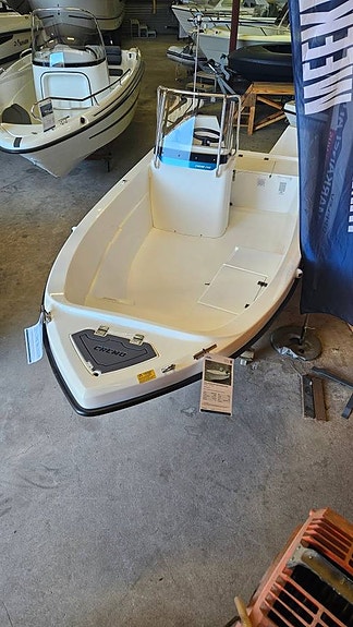 CREMO 470 SC ny 2025  Yamaha F30 BETL 3 of 5