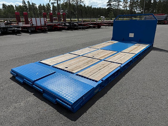 Hakarps - Maskinflak med 63mm stegar och sandwich ramp 5 of 12