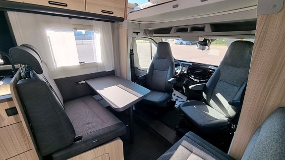 Sun Living A 75 SL Ford 165hk *  B-körkort * 5 bältade platser * Aut * RÄNTEKAMPANJ 3.95% Månadskostnad 3882:- 6 of 20