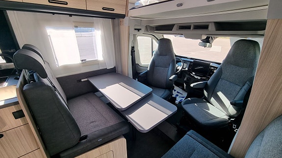 Sun Living A 75 SL Ford 165hk *  B-körkort * 5 bältade platser * Aut * RÄNTEKAMPANJ 3.95% Månadskostnad 3882:- 7 of 20