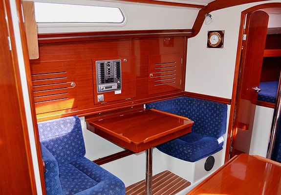 Hanse 342 3-cabin 4 of 5