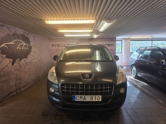 Peugeot 3008 2 of 5