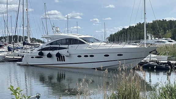 Princess V65 - 2009    2 x MTU 1523 hk 2 of 5