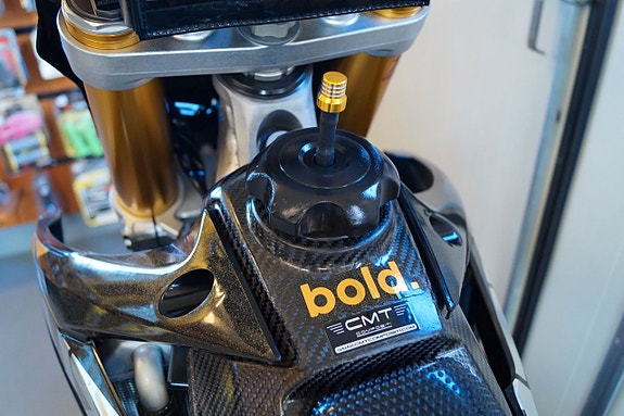 Suzuki RMZ 450 Supermotard - HGS/BOLD 4 of 5