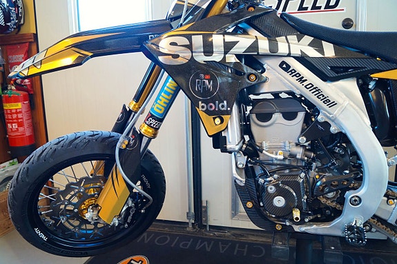 Suzuki RMZ 450 Supermotard - HGS/BOLD 2 of 5