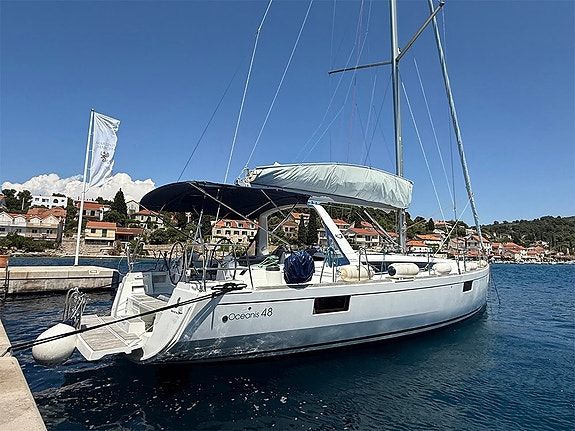 Beneteau Oceanis 48