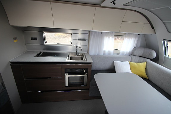 Adria Alpina 763 UK -22 7 of 17