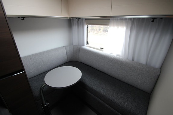 Adria Alpina 763 UK -22 14 of 17