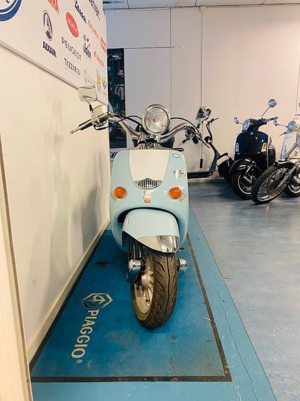 Aprilia Habana 2T 2 of 4