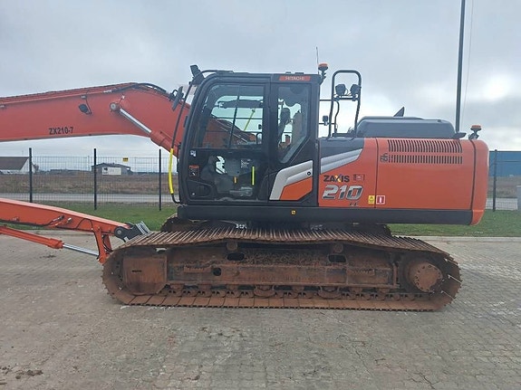 Hitachi ZX 210 LC - 7 LONG REACH , SÄLJES 6 of 24