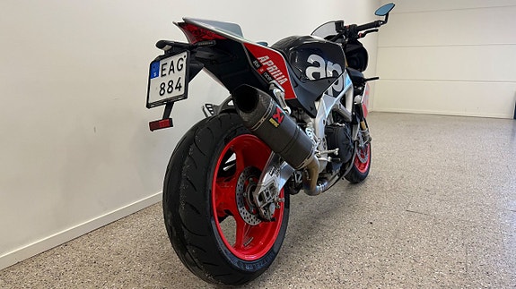 Aprilia Tuono V4 Factory Akrapovic Öhlins Toppskick! 3 of 5