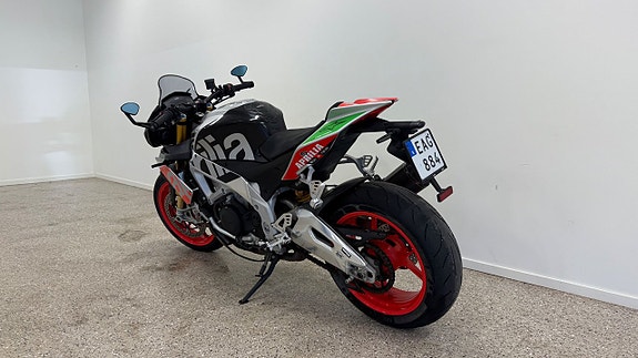 Aprilia Tuono V4 Factory Akrapovic Öhlins Toppskick! 6 of 11