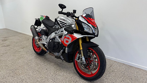 Aprilia Tuono V4 Factory Akrapovic Öhlins Toppskick! 2 of 5
