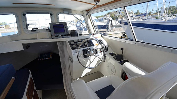 Sea Sport Explorer 2400 / 2006 7 of 12