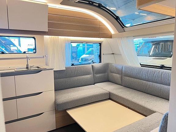 Adria Adora 753 UK (Barnkammare+ALDE+7 Sovplatser+Dusch) 11 of 30