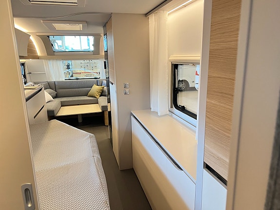 Adria Adora 753 UK (Barnkammare+ALDE+7 Sovplatser+Dusch) 28 of 30