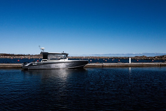 Buster Phantom Kabin 2 * Yamaha F 300 Fabriksny