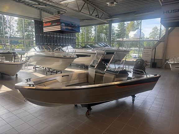 BUSTER S inkl Yamaha 30HK NY 2026 *Köp nu, betala i vår*