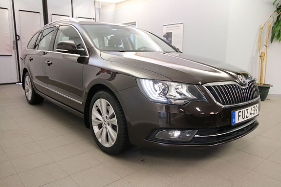 Skoda Superb 3 of 5